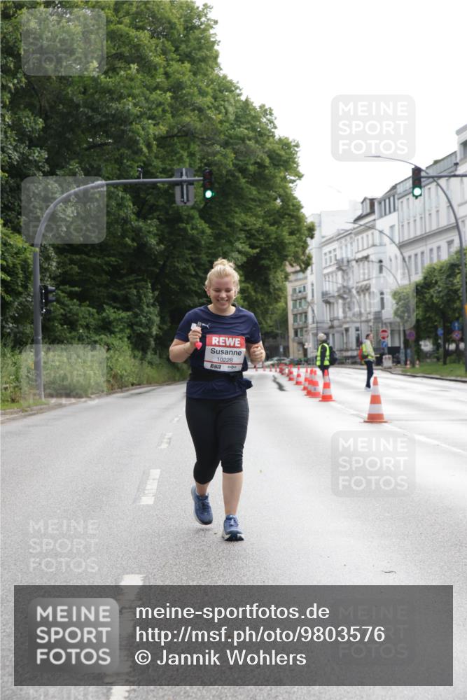 14.06.2026 - REWE Women's Run Jannik Wohlers http://msf.ph/oto/9803576 14.06.2026 10:23:04 Laufen 10228 meine-sportfotos.de