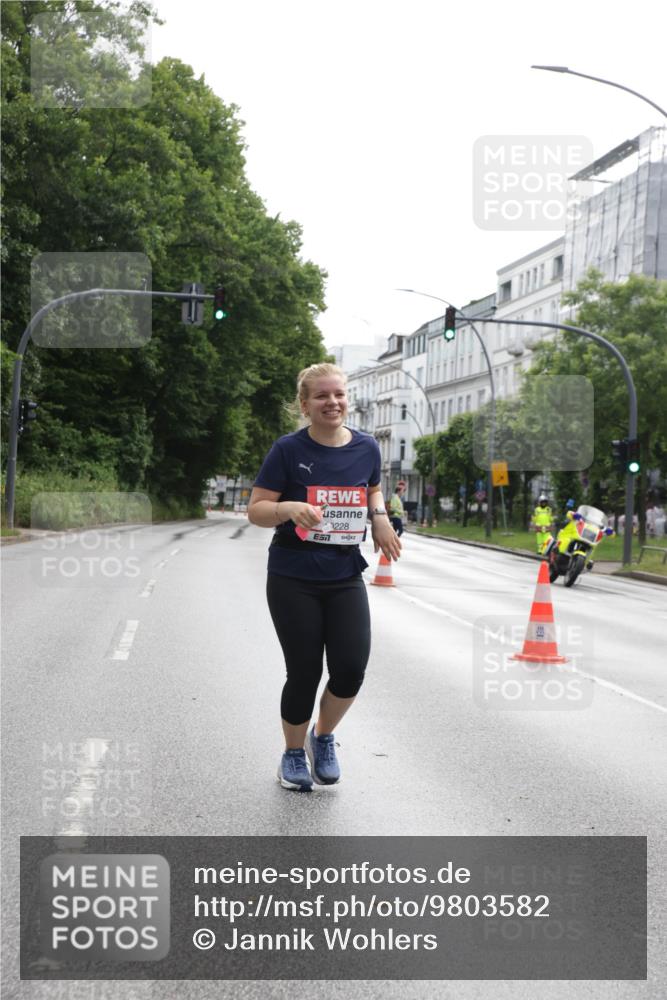 14.06.2026 - REWE Women's Run Jannik Wohlers http://msf.ph/oto/9803582 14.06.2026 10:23:06 Laufen 228 meine-sportfotos.de