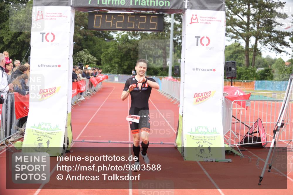 14.06.2026 - 7 Türme Triathlon Andreas Tolksdorf http://msf.ph/oto/9803588 14.06.2026 15:25:23 Ziel 746 meine-sportfotos.de
