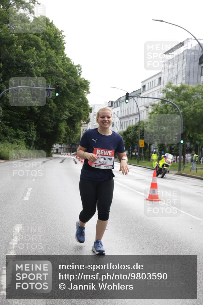 14.06.2026 - REWE Women's Run Jannik Wohlers http://msf.ph/oto/9803590 14.06.2026 10:23:06 Laufen 10228, 01 meine-sportfotos.de