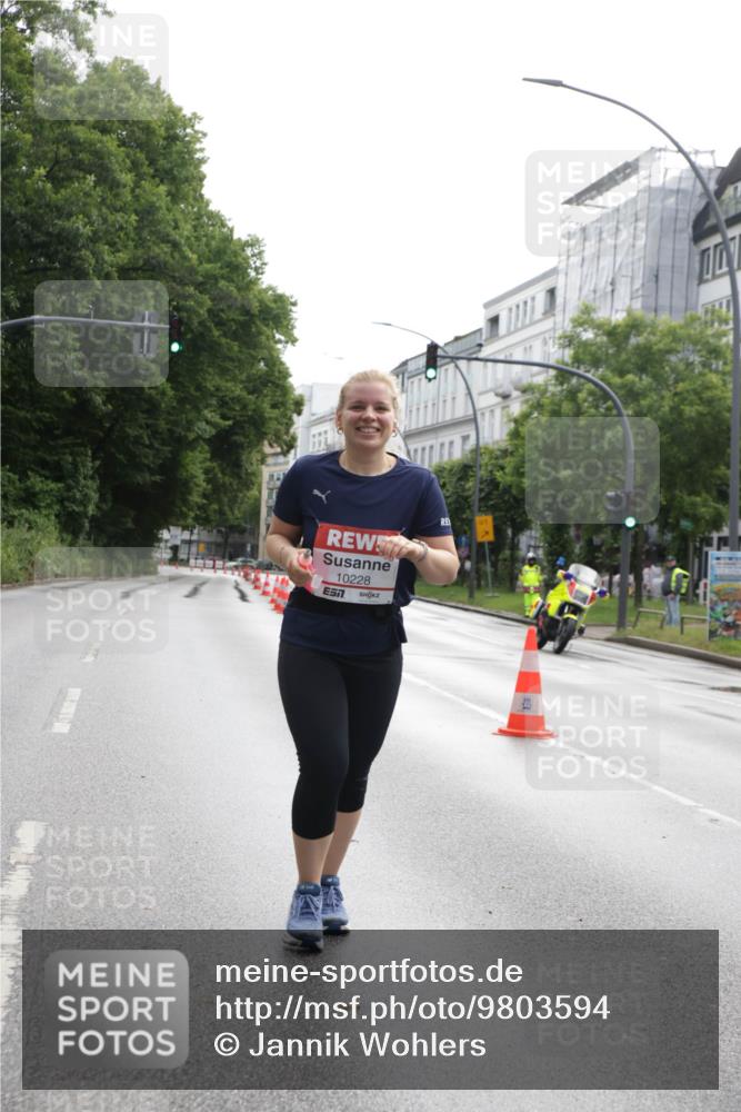 14.06.2026 - REWE Women's Run Jannik Wohlers http://msf.ph/oto/9803594 14.06.2026 10:23:06 Laufen 10228, 7 meine-sportfotos.de