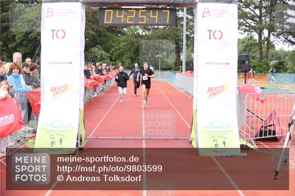 14.06.2026 - 7 Türme Triathlon Andreas Tolksdorf http://msf.ph/oto/9803599 14.06.2026 15:25:46 Ziel 1192 meine-sportfotos.de