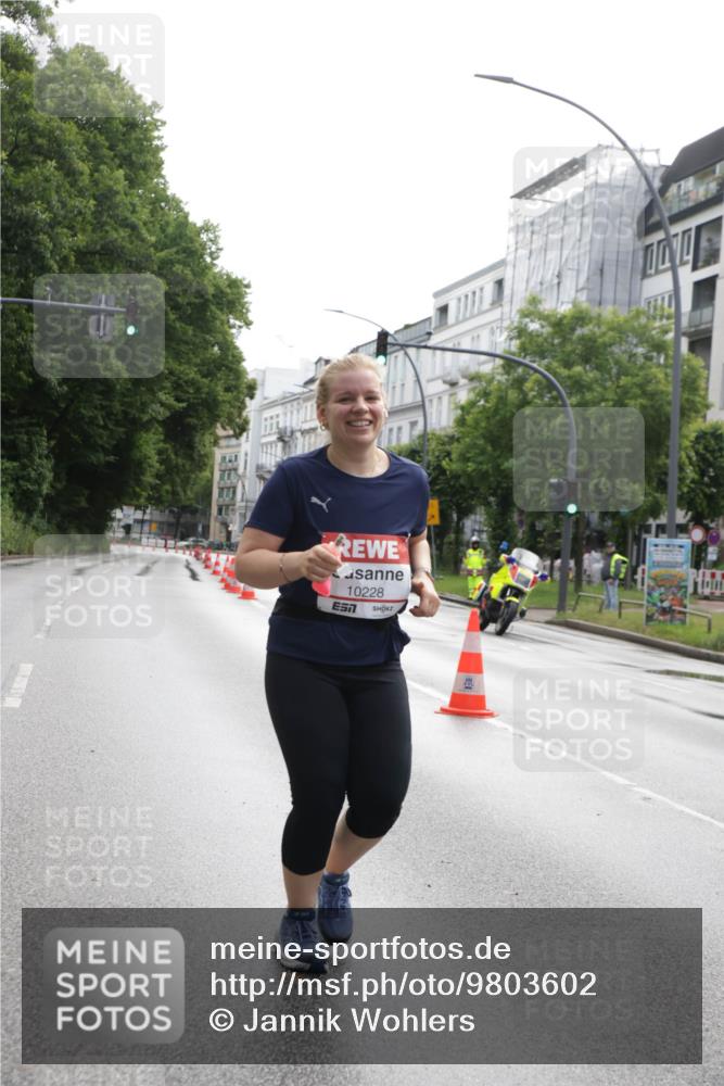 14.06.2026 - REWE Women's Run Jannik Wohlers http://msf.ph/oto/9803602 14.06.2026 10:23:06 Laufen 10228, 7 meine-sportfotos.de