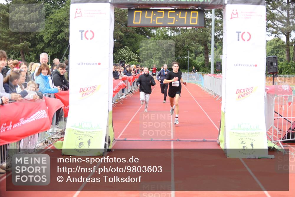 14.06.2026 - 7 Türme Triathlon Andreas Tolksdorf http://msf.ph/oto/9803603 14.06.2026 15:25:47 Ziel 1192 meine-sportfotos.de