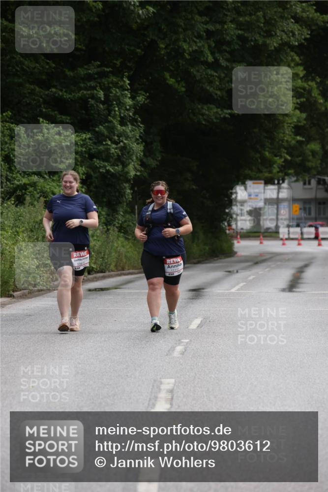 14.06.2026 - REWE Women's Run Jannik Wohlers http://msf.ph/oto/9803612 14.06.2026 10:24:50 Laufen 1083, 11117 meine-sportfotos.de