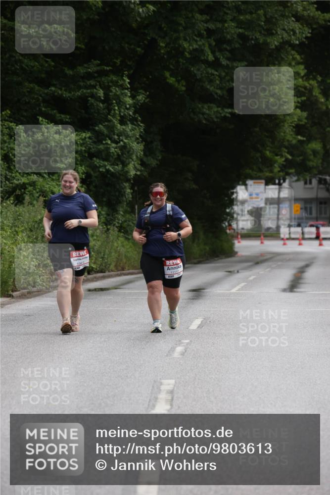 14.06.2026 - REWE Women's Run Jannik Wohlers http://msf.ph/oto/9803613 14.06.2026 10:24:50 Laufen 10873, 11117 meine-sportfotos.de