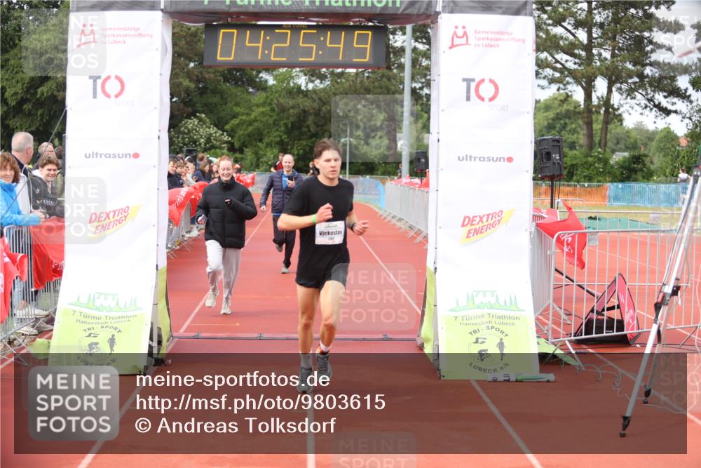 14.06.2026 - 7 Türme Triathlon Andreas Tolksdorf http://msf.ph/oto/9803615 14.06.2026 15:25:48 Ziel 1192 meine-sportfotos.de