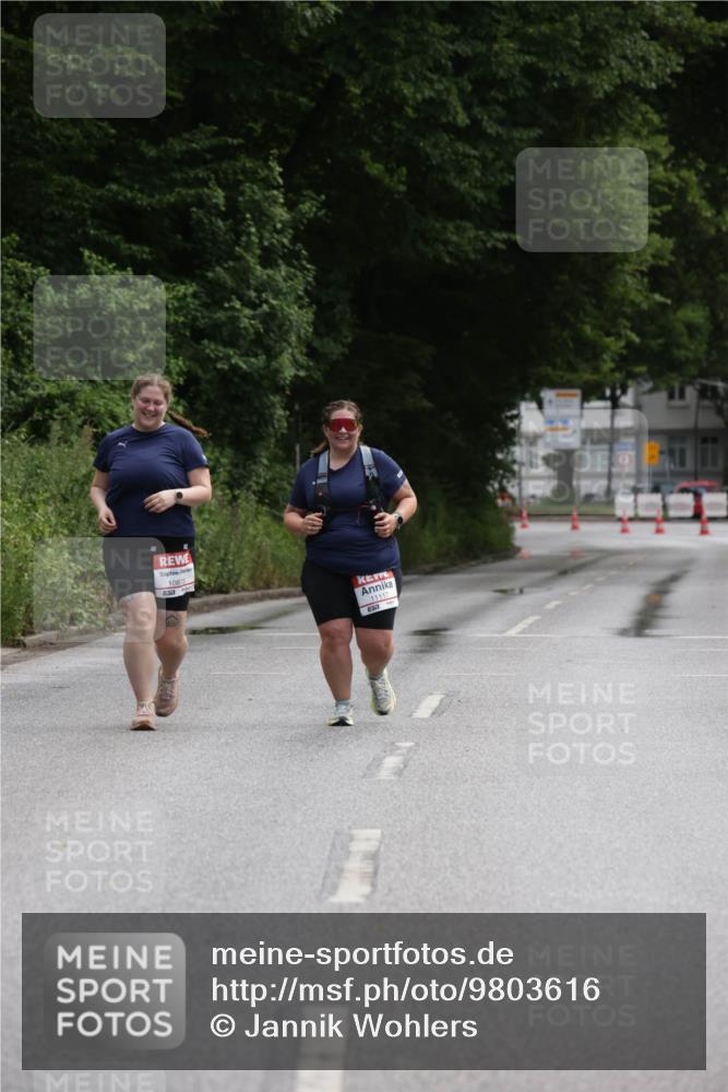 14.06.2026 - REWE Women's Run Jannik Wohlers http://msf.ph/oto/9803616 14.06.2026 10:24:50 Laufen 10873, 7, 11117 meine-sportfotos.de