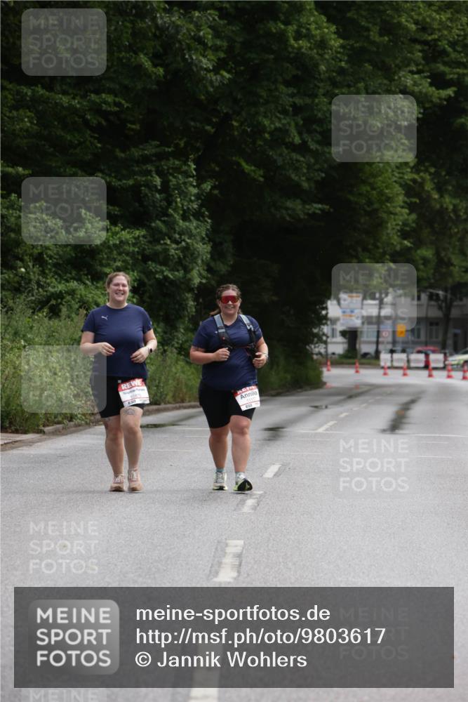 14.06.2026 - REWE Women's Run Jannik Wohlers http://msf.ph/oto/9803617 14.06.2026 10:24:51 Laufen 10873 meine-sportfotos.de