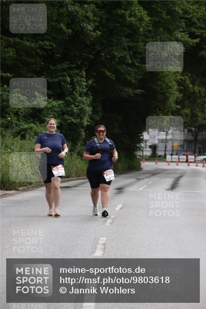 14.06.2026 - REWE Women's Run Jannik Wohlers http://msf.ph/oto/9803618 14.06.2026 10:24:51 Laufen 10873 meine-sportfotos.de