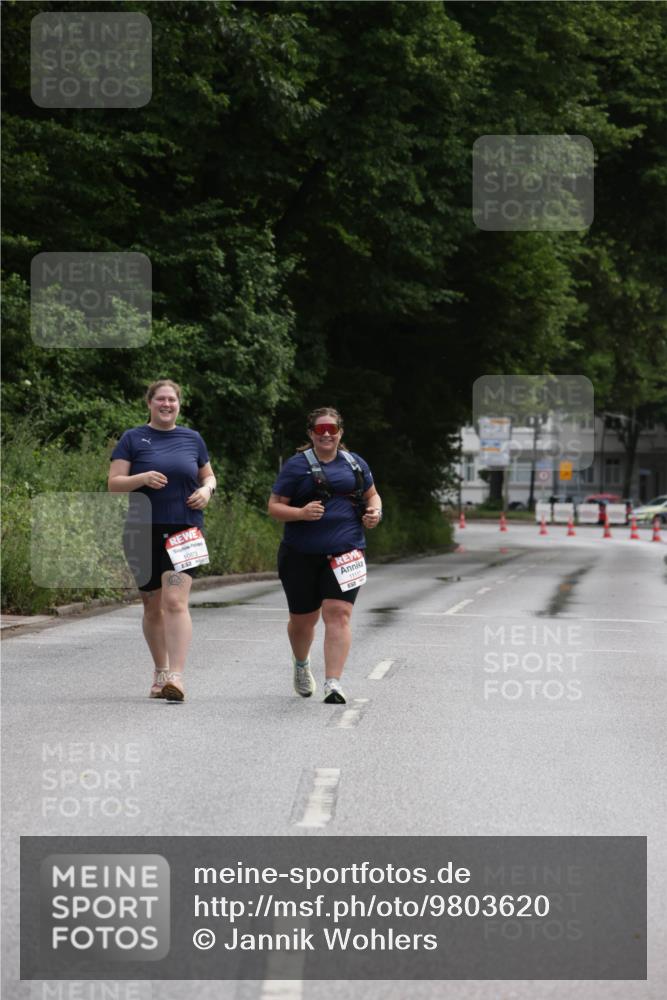 14.06.2026 - REWE Women's Run Jannik Wohlers http://msf.ph/oto/9803620 14.06.2026 10:24:51 Laufen 10873 meine-sportfotos.de