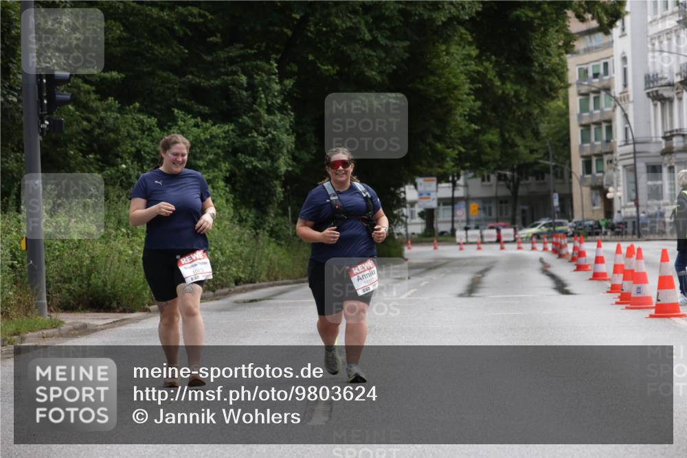 14.06.2026 - REWE Women's Run Jannik Wohlers http://msf.ph/oto/9803624 14.06.2026 10:24:53 Laufen 10873, 11117, 7 meine-sportfotos.de