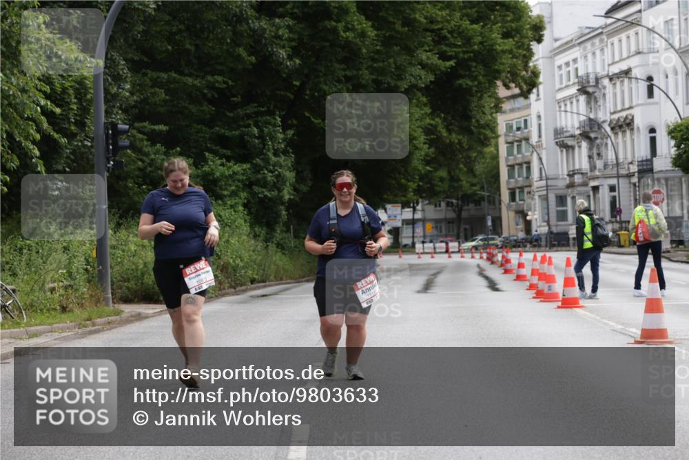 14.06.2026 - REWE Women's Run Jannik Wohlers http://msf.ph/oto/9803633 14.06.2026 10:24:55 Laufen 10873, 11117 meine-sportfotos.de
