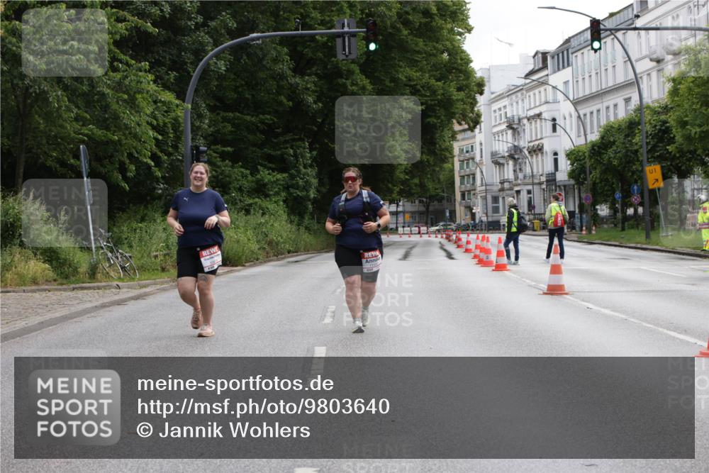14.06.2026 - REWE Women's Run Jannik Wohlers http://msf.ph/oto/9803640 14.06.2026 10:24:56 Laufen 1 meine-sportfotos.de