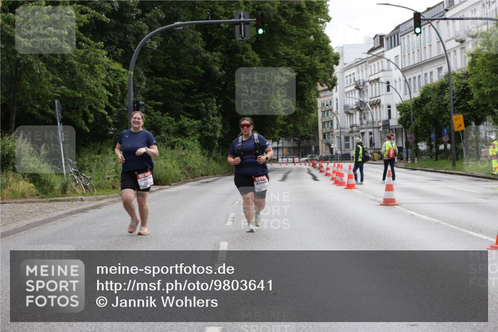 14.06.2026 - REWE Women's Run Jannik Wohlers http://msf.ph/oto/9803641 14.06.2026 10:24:56 Laufen 11117, 1 meine-sportfotos.de