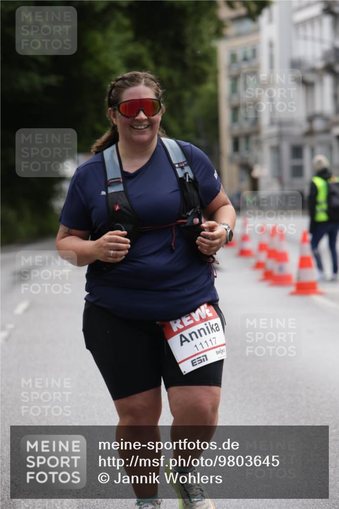 14.06.2026 - REWE Women's Run Jannik Wohlers http://msf.ph/oto/9803645 14.06.2026 10:24:59 Laufen 11117, 7 meine-sportfotos.de