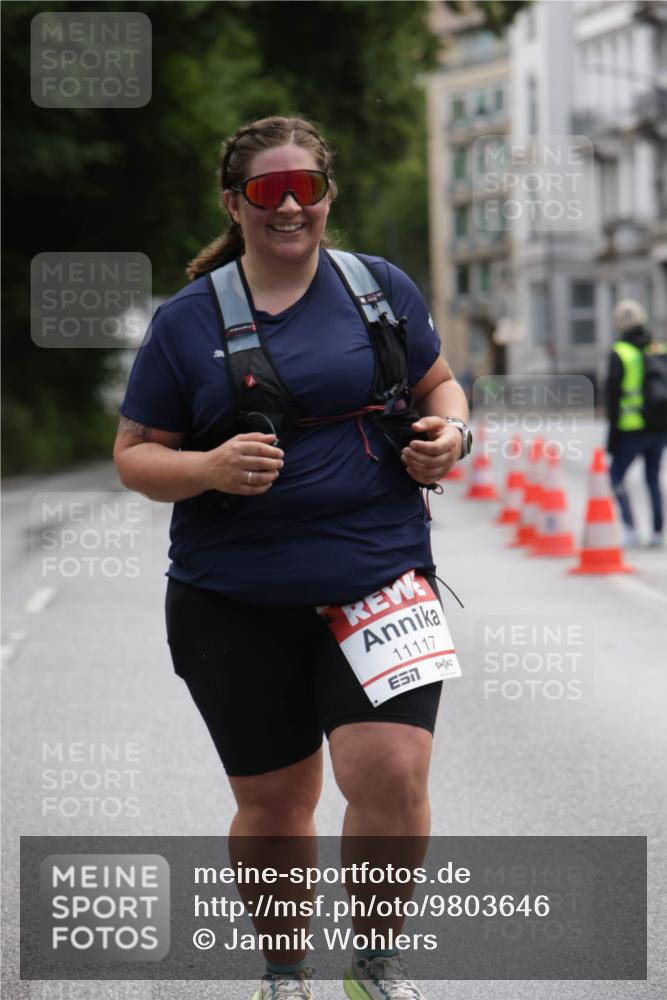 14.06.2026 - REWE Women's Run Jannik Wohlers http://msf.ph/oto/9803646 14.06.2026 10:24:59 Laufen 11117, 7 meine-sportfotos.de