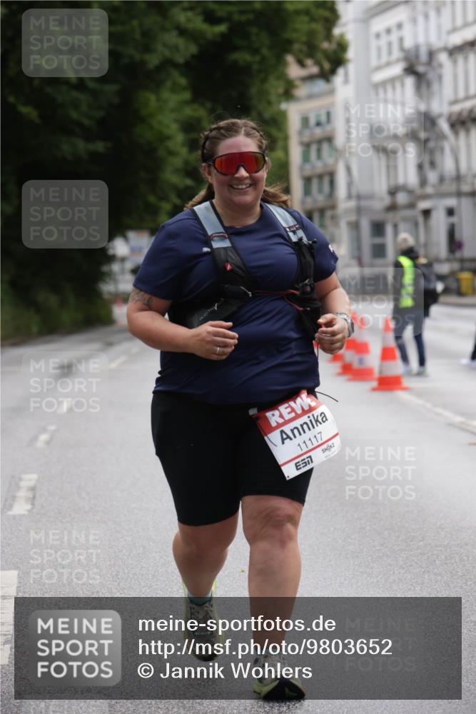 14.06.2026 - REWE Women's Run Jannik Wohlers http://msf.ph/oto/9803652 14.06.2026 10:24:59 Laufen 11117, 7 meine-sportfotos.de