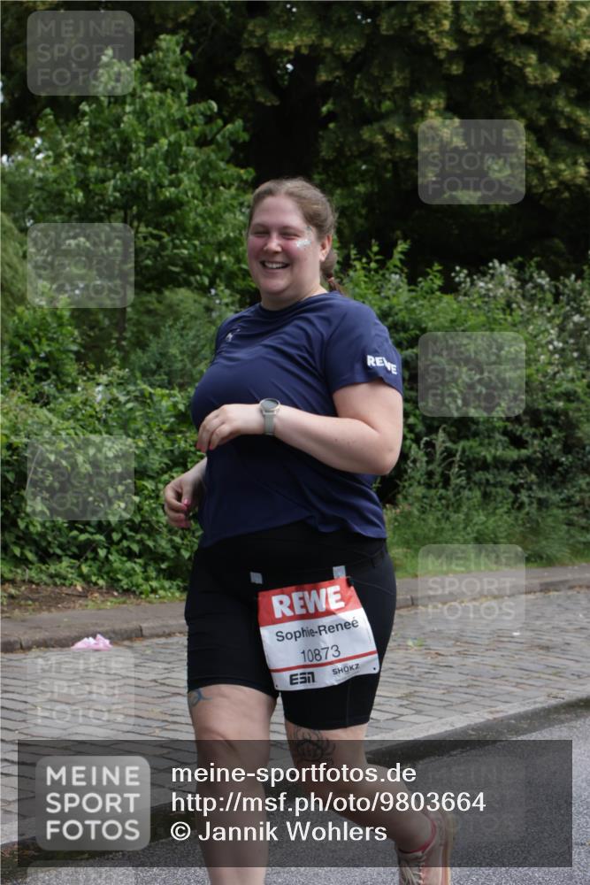 14.06.2026 - REWE Women's Run Jannik Wohlers http://msf.ph/oto/9803664 14.06.2026 10:25:01 Laufen 10873 meine-sportfotos.de