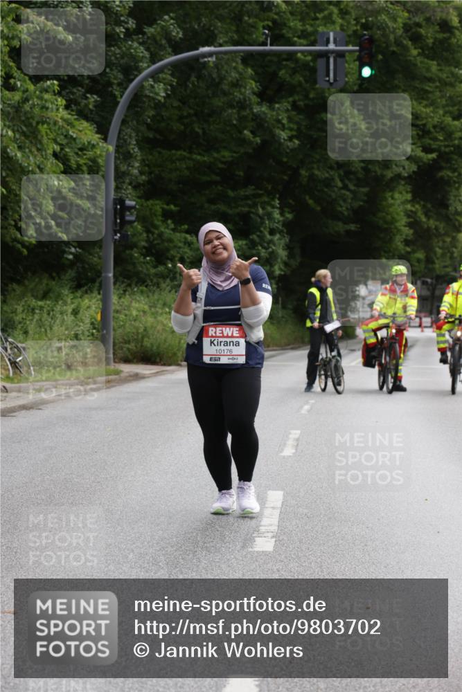 14.06.2026 - REWE Women's Run Jannik Wohlers http://msf.ph/oto/9803702 14.06.2026 10:28:19 Laufen 10176, 57 meine-sportfotos.de