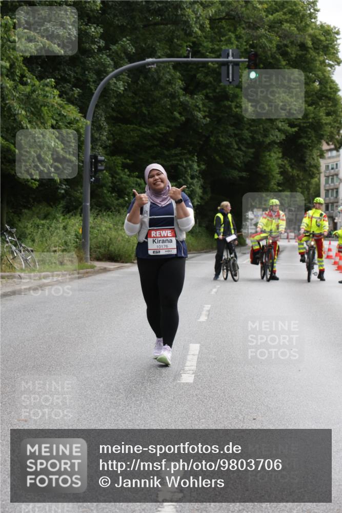 14.06.2026 - REWE Women's Run Jannik Wohlers http://msf.ph/oto/9803706 14.06.2026 10:28:19 Laufen 10176, 7 meine-sportfotos.de
