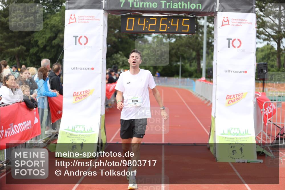 14.06.2026 - 7 Türme Triathlon Andreas Tolksdorf http://msf.ph/oto/9803717 14.06.2026 15:26:44 Ziel 1177 meine-sportfotos.de