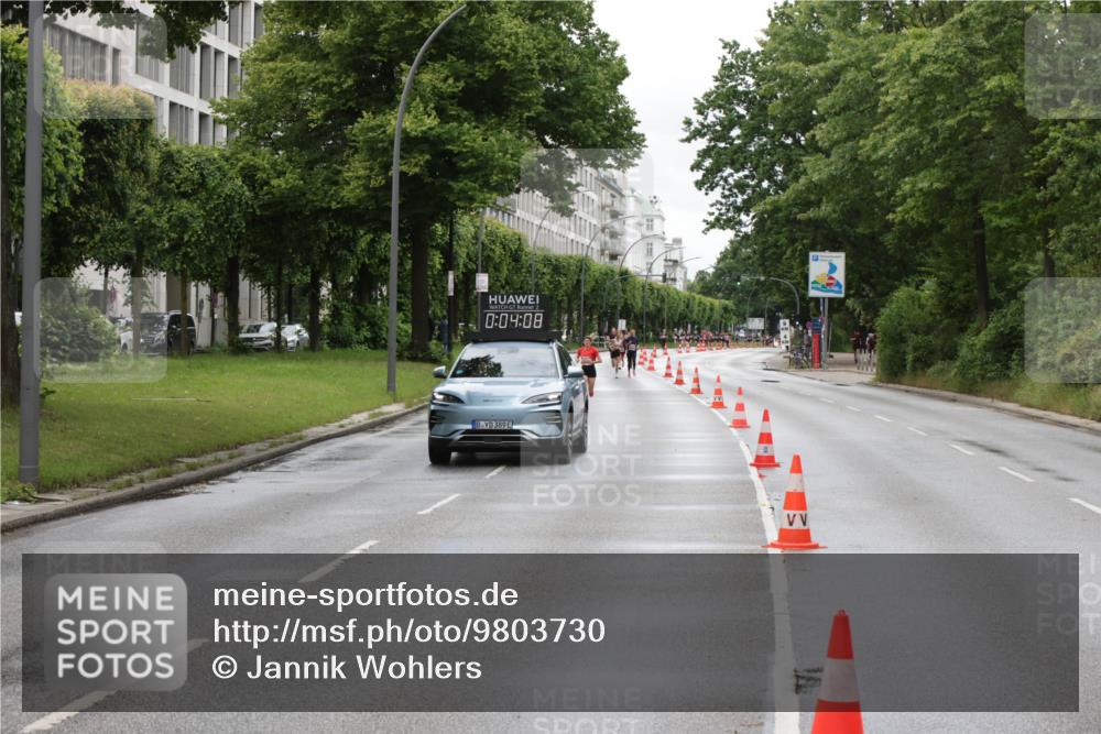 14.06.2026 - REWE Women's Run Jannik Wohlers http://msf.ph/oto/9803730 14.06.2026 10:36:27 Laufen 2, 0, 04, 08, 389 meine-sportfotos.de