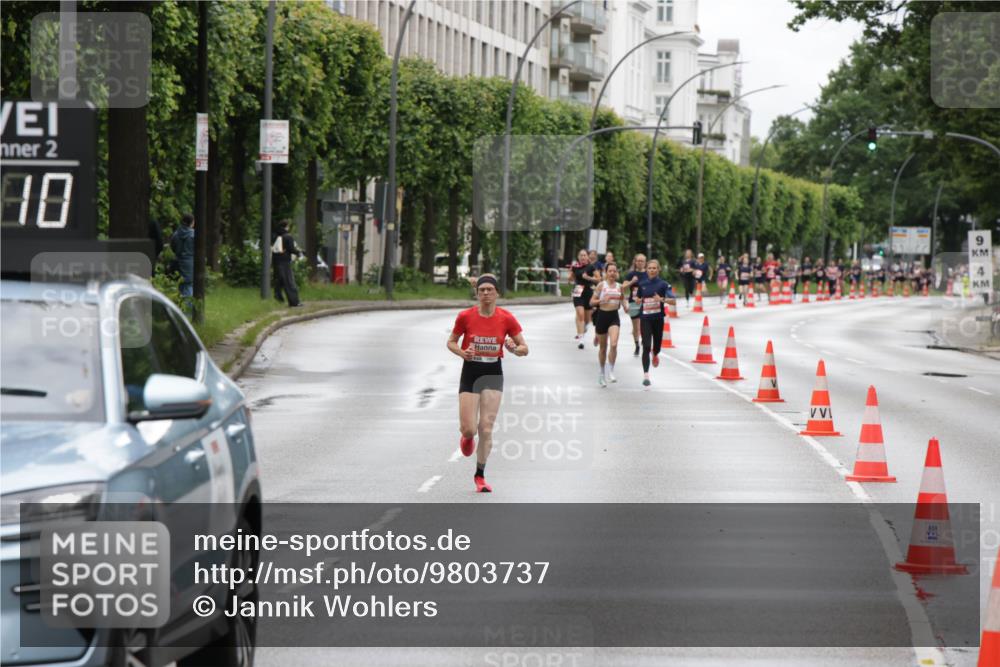 14.06.2026 - REWE Women's Run Jannik Wohlers http://msf.ph/oto/9803737 14.06.2026 10:36:29 Laufen 2, 9, 4 meine-sportfotos.de