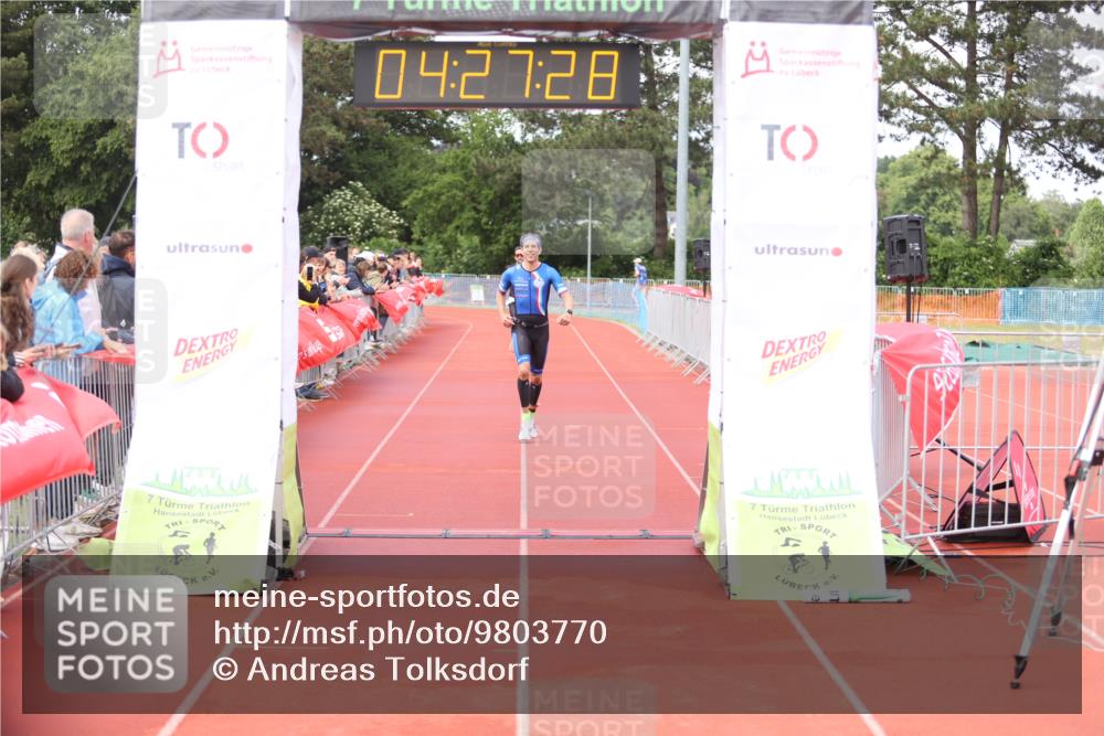14.06.2026 - 7 Türme Triathlon Andreas Tolksdorf http://msf.ph/oto/9803770 14.06.2026 15:27:26 Ziel 851, 994 meine-sportfotos.de