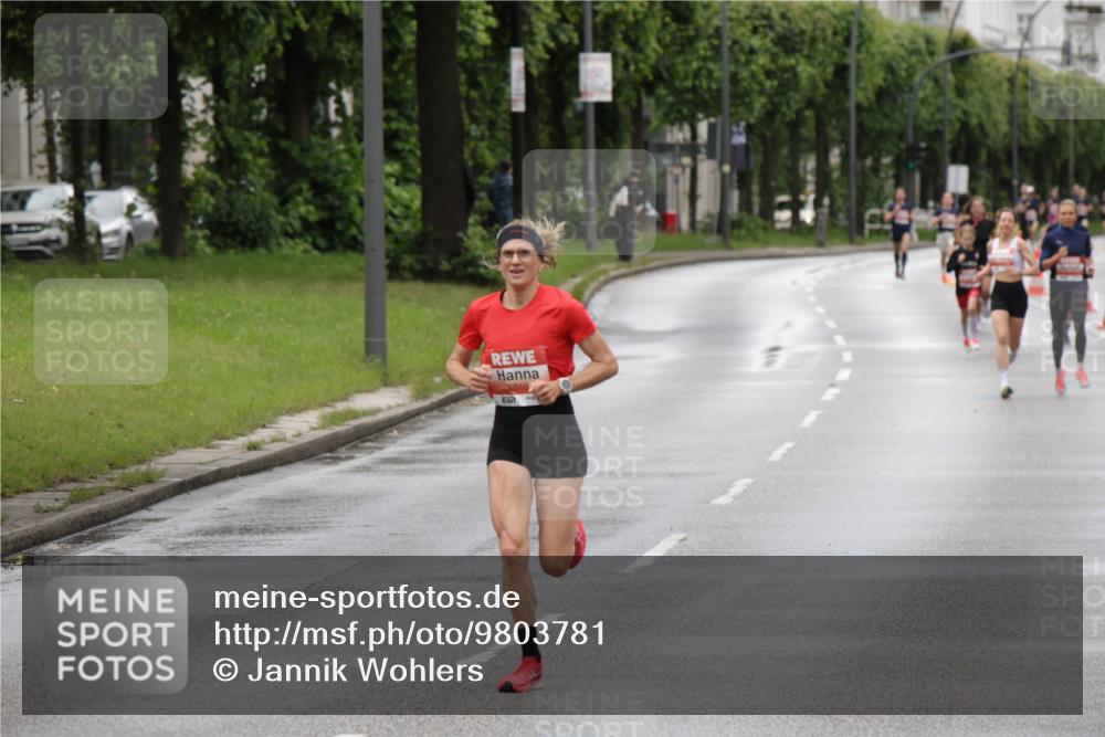 14.06.2026 - REWE Women's Run Jannik Wohlers http://msf.ph/oto/9803781 14.06.2026 10:36:33 Laufen 5910 meine-sportfotos.de
