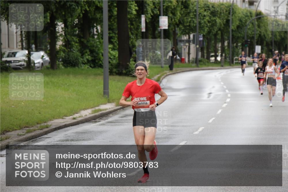 14.06.2026 - REWE Women's Run Jannik Wohlers http://msf.ph/oto/9803783 14.06.2026 10:36:33 Laufen 5910 meine-sportfotos.de