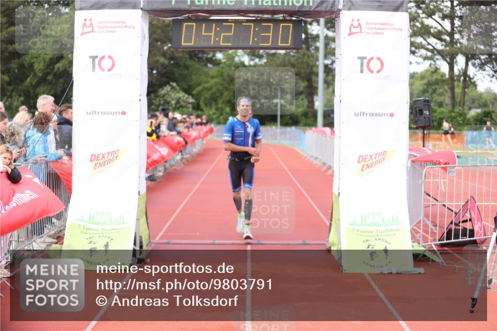 14.06.2026 - 7 Türme Triathlon Andreas Tolksdorf http://msf.ph/oto/9803791 14.06.2026 15:27:29 Ziel 851, 994 meine-sportfotos.de