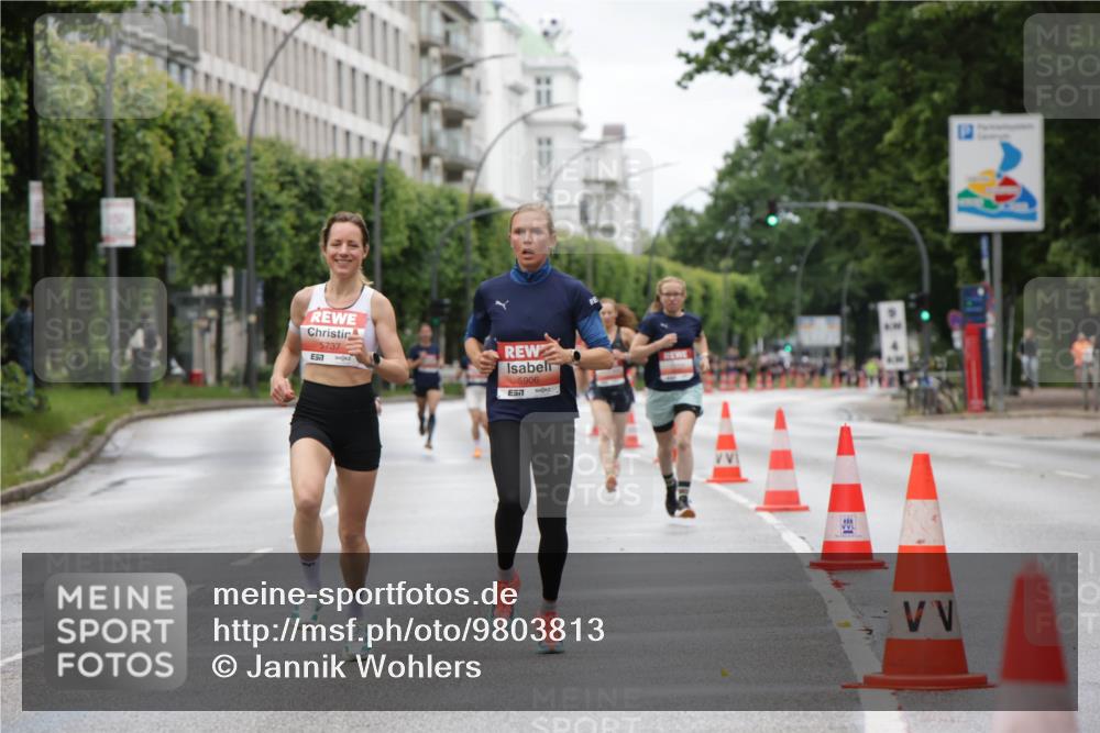 14.06.2026 - REWE Women's Run Jannik Wohlers http://msf.ph/oto/9803813 14.06.2026 10:36:40 Laufen 57, 5737, 5906, 57 meine-sportfotos.de