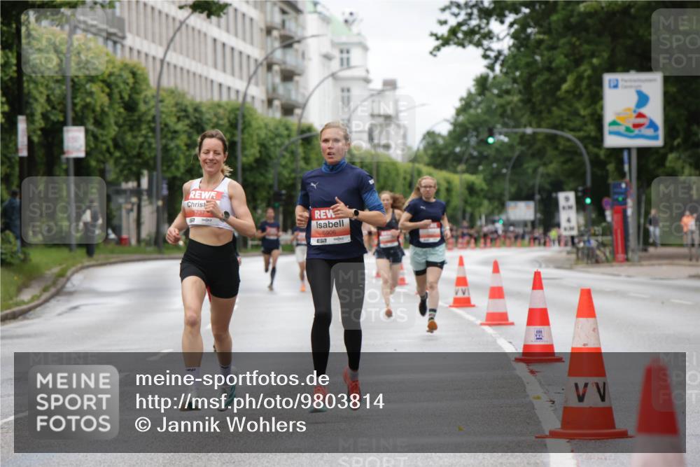 14.06.2026 - REWE Women's Run Jannik Wohlers http://msf.ph/oto/9803814 14.06.2026 10:36:40 Laufen 5737, 57, 5906, 57 meine-sportfotos.de