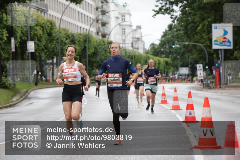 14.06.2026 - REWE Women's Run Jannik Wohlers http://msf.ph/oto/9803819 14.06.2026 10:36:40 Laufen 5737, 657, 5906, 657 meine-sportfotos.de