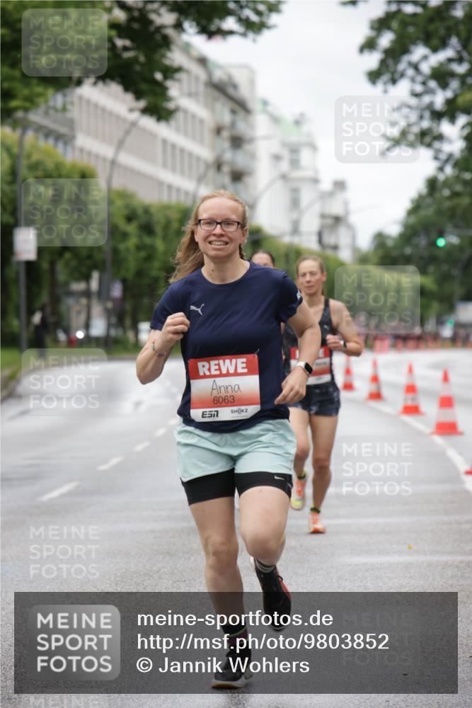 14.06.2026 - REWE Women's Run Jannik Wohlers http://msf.ph/oto/9803852 14.06.2026 10:36:46 Laufen 6063, 7 meine-sportfotos.de