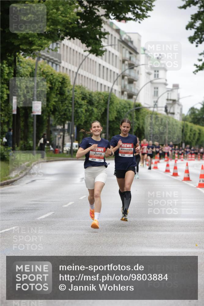 14.06.2026 - REWE Women's Run Jannik Wohlers http://msf.ph/oto/9803884 14.06.2026 10:36:52 Laufen 5386, 7, 5263, 657 meine-sportfotos.de