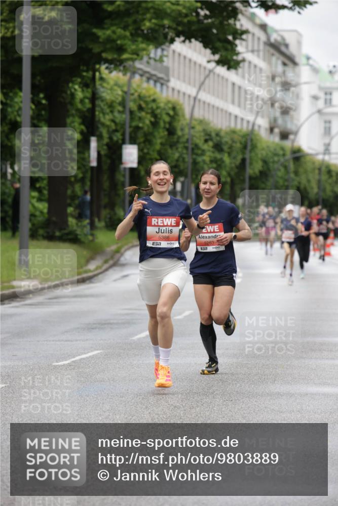 14.06.2026 - REWE Women's Run Jannik Wohlers http://msf.ph/oto/9803889 14.06.2026 10:36:53 Laufen 5386, 5263, 7 meine-sportfotos.de