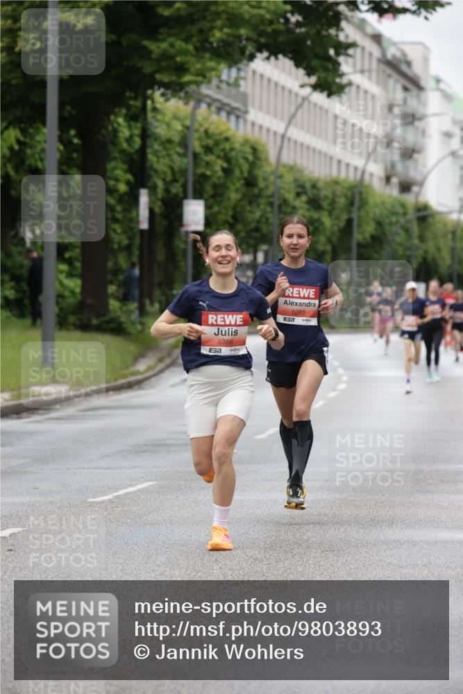 14.06.2026 - REWE Women's Run Jannik Wohlers http://msf.ph/oto/9803893 14.06.2026 10:36:53 Laufen 5386, 5263, 7 meine-sportfotos.de