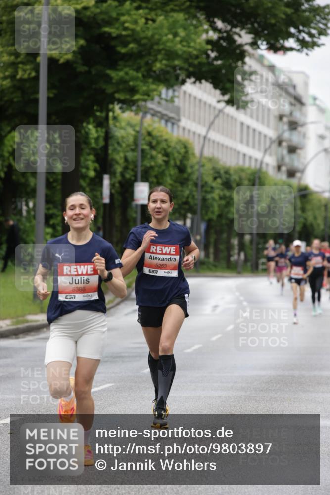 14.06.2026 - REWE Women's Run Jannik Wohlers http://msf.ph/oto/9803897 14.06.2026 10:36:54 Laufen 5386, 511, 5263, 6577 meine-sportfotos.de
