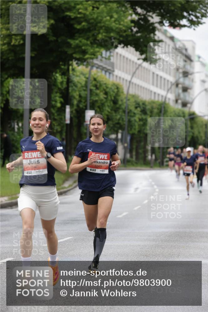 14.06.2026 - REWE Women's Run Jannik Wohlers http://msf.ph/oto/9803900 14.06.2026 10:36:54 Laufen 5386, 5263 meine-sportfotos.de