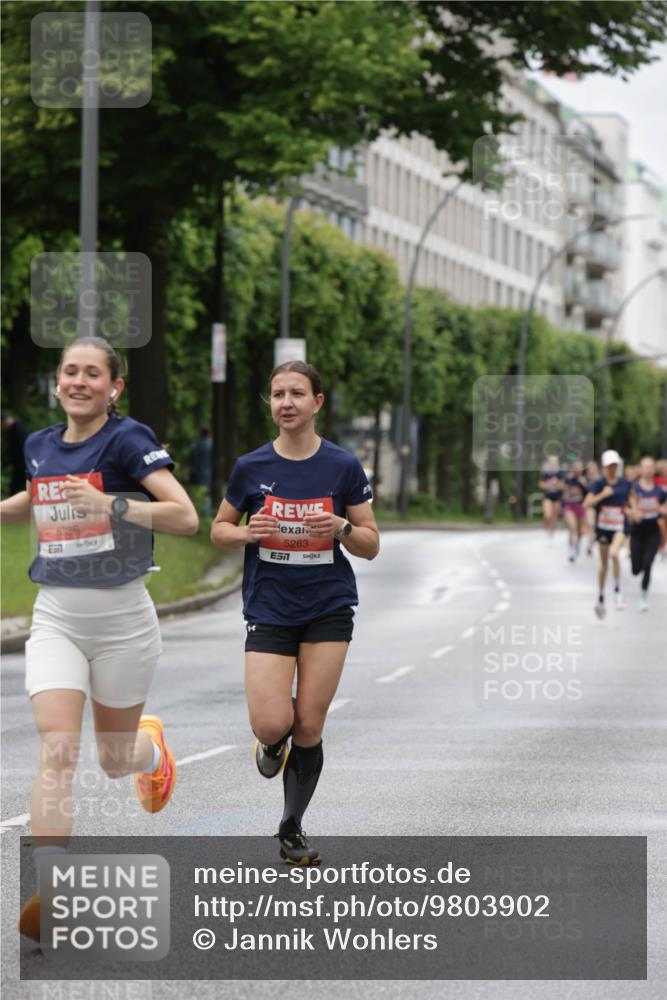 14.06.2026 - REWE Women's Run Jannik Wohlers http://msf.ph/oto/9803902 14.06.2026 10:36:54 Laufen 5386, 5263, 7 meine-sportfotos.de