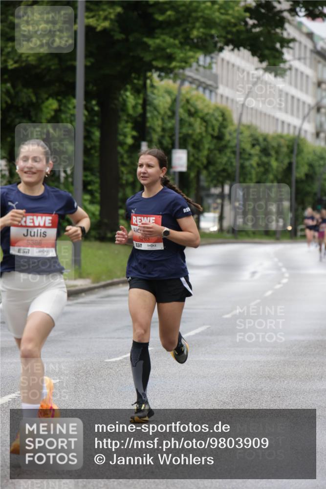 14.06.2026 - REWE Women's Run Jannik Wohlers http://msf.ph/oto/9803909 14.06.2026 10:36:54 Laufen 5386, 5263 meine-sportfotos.de