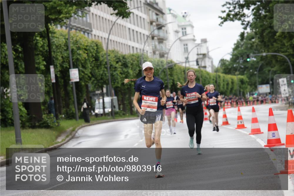 14.06.2026 - REWE Women's Run Jannik Wohlers http://msf.ph/oto/9803916 14.06.2026 10:37:01 Laufen 5007 meine-sportfotos.de
