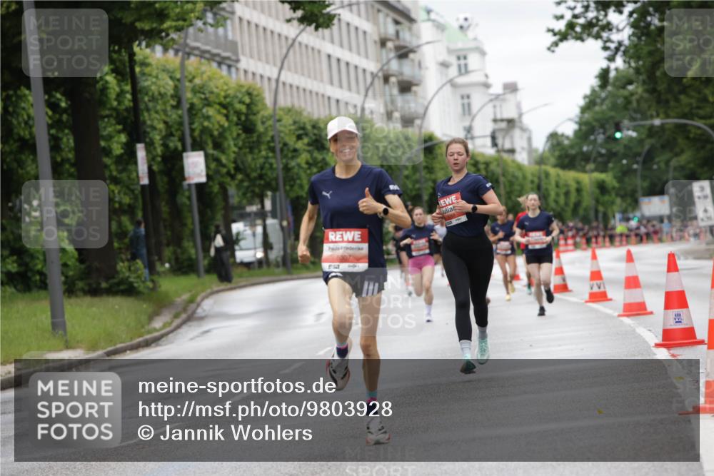 14.06.2026 - REWE Women's Run Jannik Wohlers http://msf.ph/oto/9803928 14.06.2026 10:37:02 Laufen 51 meine-sportfotos.de