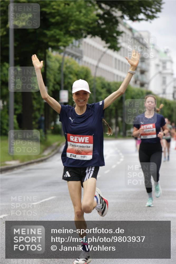 14.06.2026 - REWE Women's Run Jannik Wohlers http://msf.ph/oto/9803937 14.06.2026 10:37:03 Laufen 5007 meine-sportfotos.de