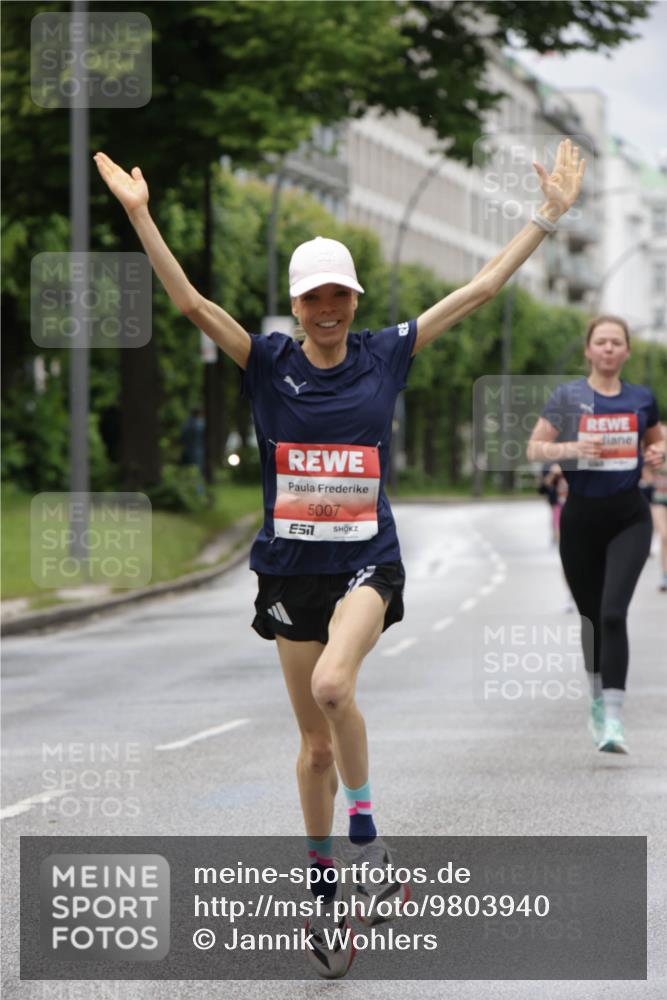 14.06.2026 - REWE Women's Run Jannik Wohlers http://msf.ph/oto/9803940 14.06.2026 10:37:03 Laufen 5007 meine-sportfotos.de
