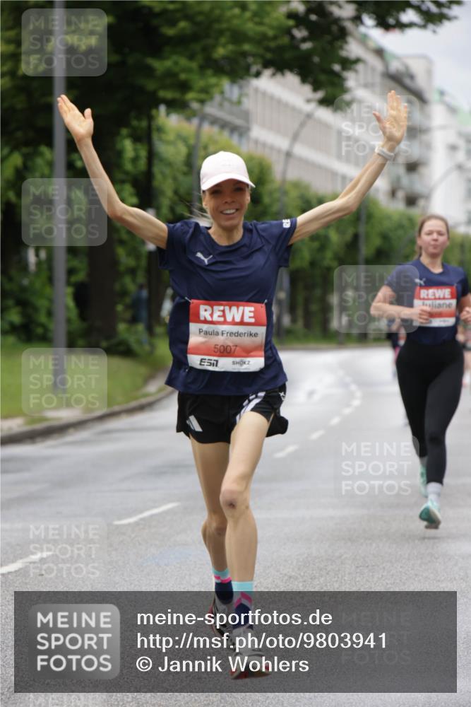 14.06.2026 - REWE Women's Run Jannik Wohlers http://msf.ph/oto/9803941 14.06.2026 10:37:03 Laufen 77, 5007, 517 meine-sportfotos.de