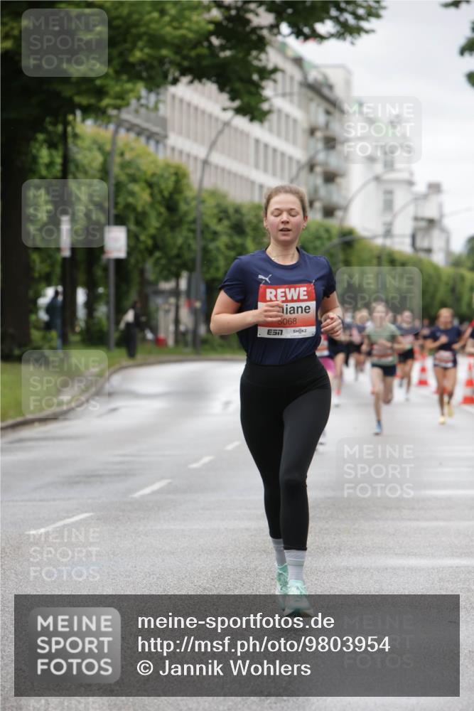 14.06.2026 - REWE Women's Run Jannik Wohlers http://msf.ph/oto/9803954 14.06.2026 10:37:05 Laufen 6068, 7 meine-sportfotos.de
