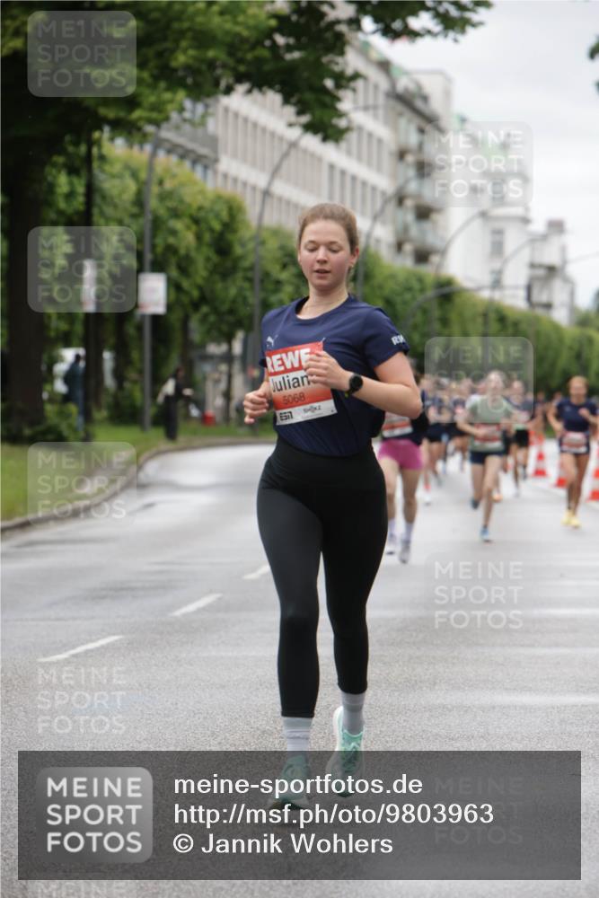 14.06.2026 - REWE Women's Run Jannik Wohlers http://msf.ph/oto/9803963 14.06.2026 10:37:05 Laufen 5068 meine-sportfotos.de